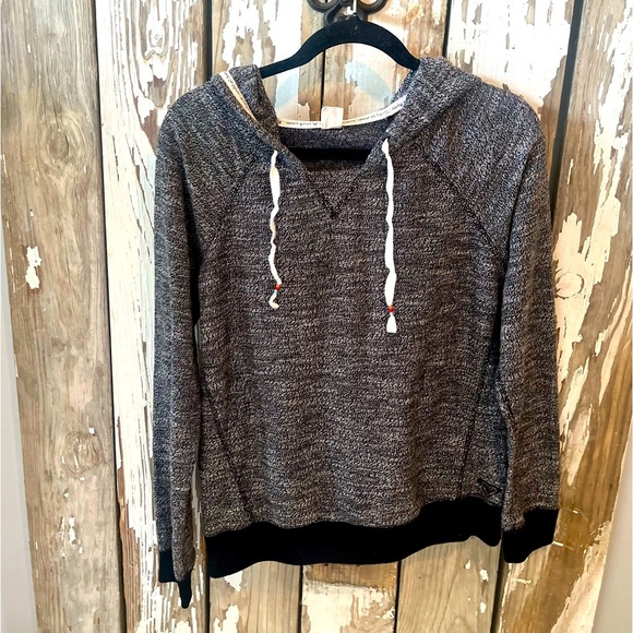 Roxy Black Hooded Pullover size XL - Picture 1 of 5